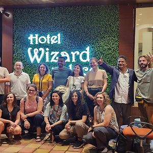 U2 Hotel Wizard Palace